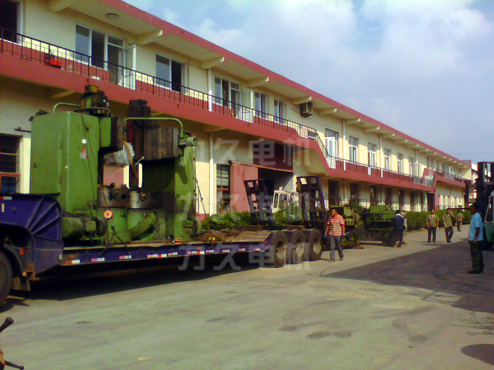 力久電機購進新設備 力久電機購進新設備