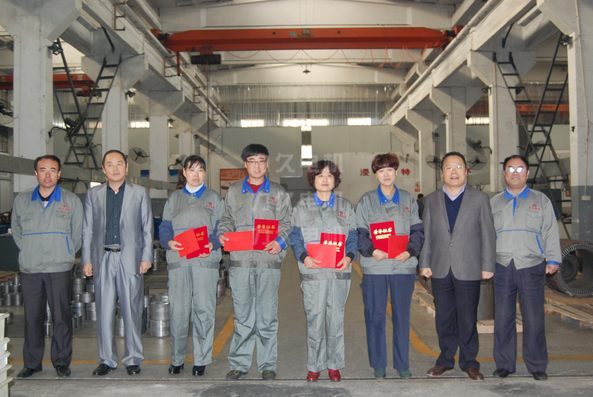 力久電機繞嵌車間獲獎人員合影 力久電機繞嵌車間獲獎人員合影