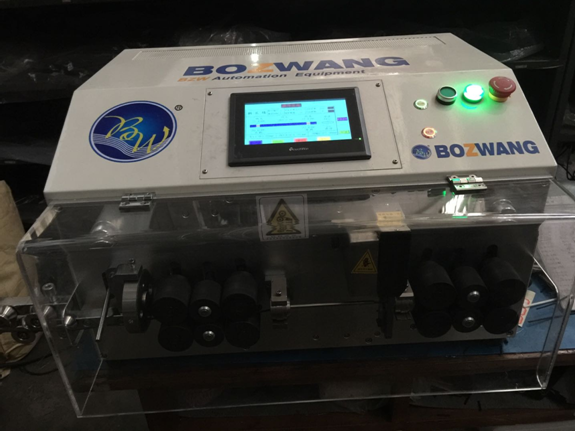 力久電機(jī)引接線自動(dòng)脫皮裁剪儀 力久電機(jī)引接線自動(dòng)脫皮裁剪儀