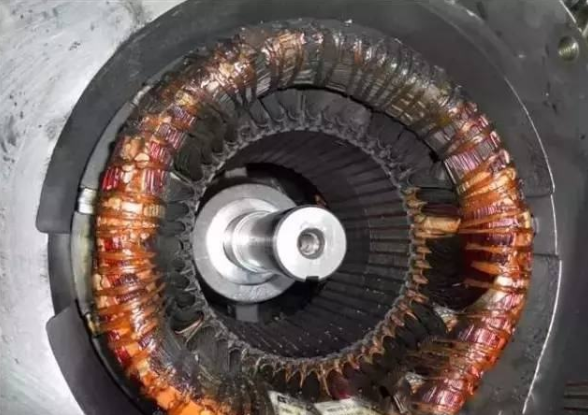 電動機(jī)冒煙 電動機(jī)冒煙